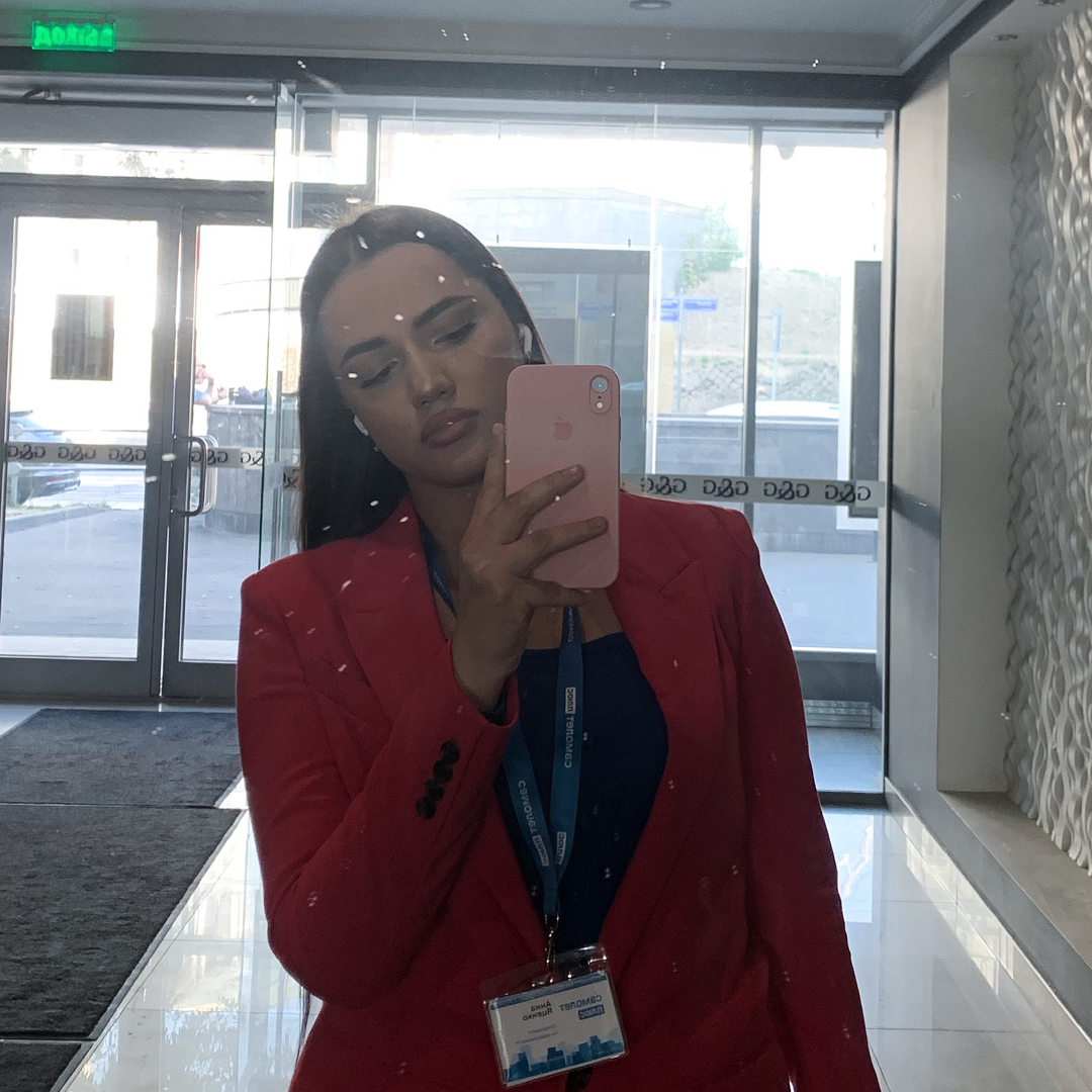 Анна Яценко