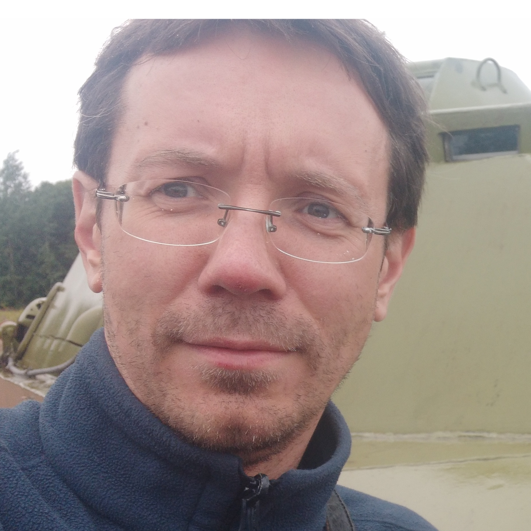Денис Берников