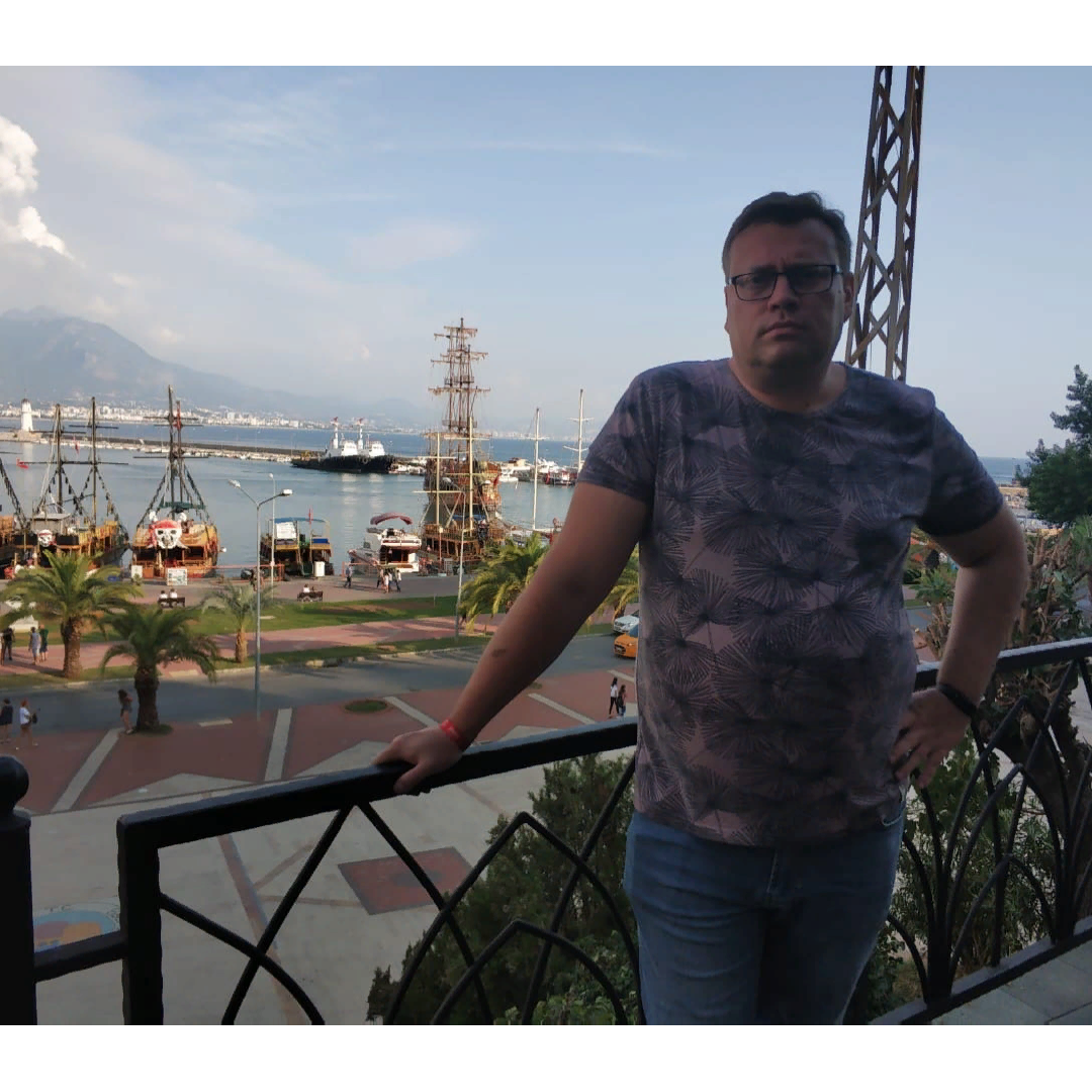 Константин Петров