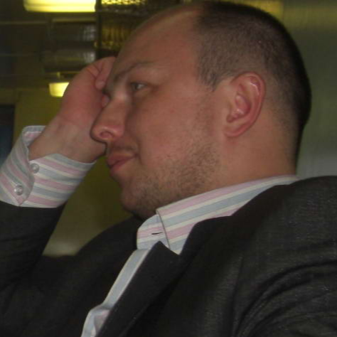 Дмитрий Комендант
