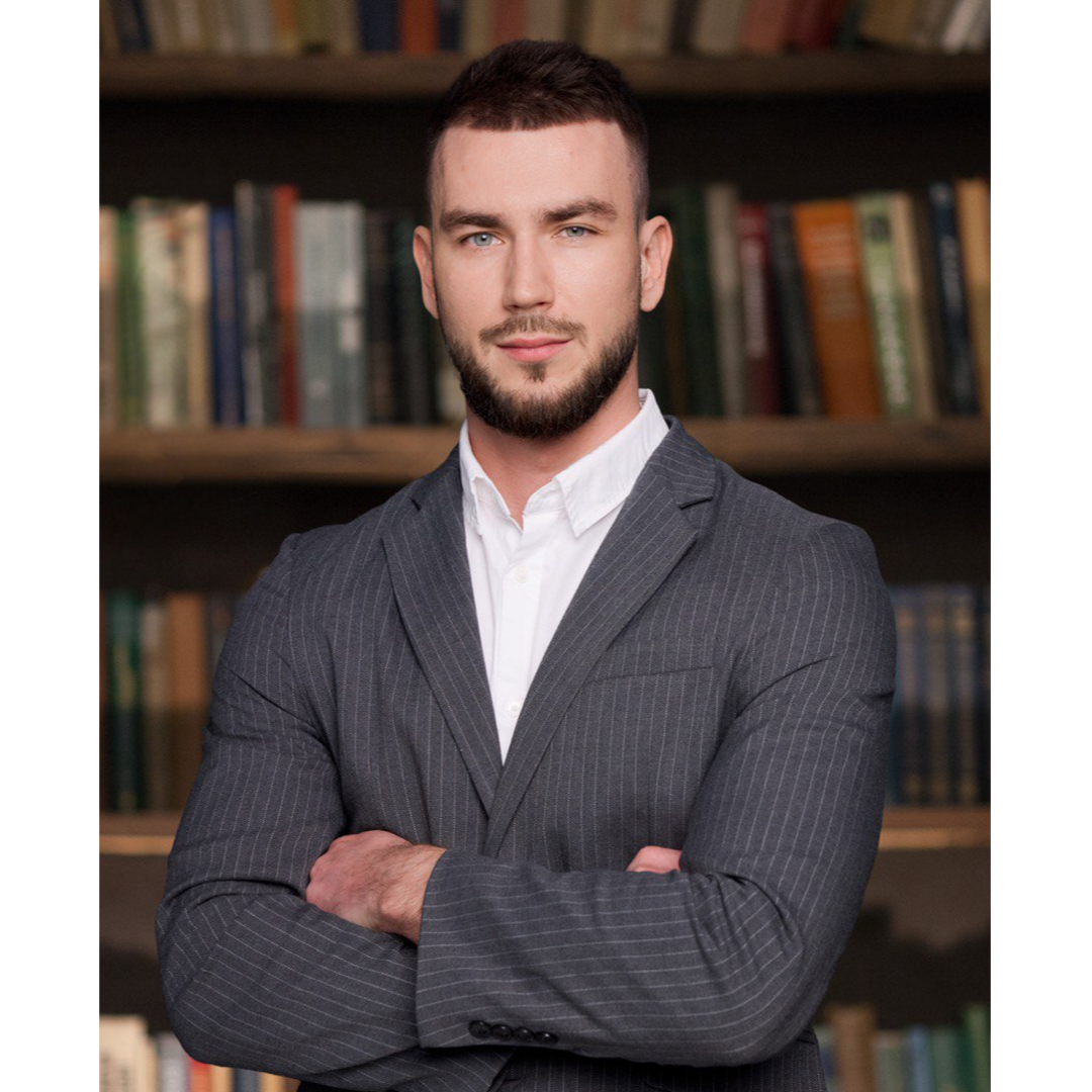 Александр Рогов