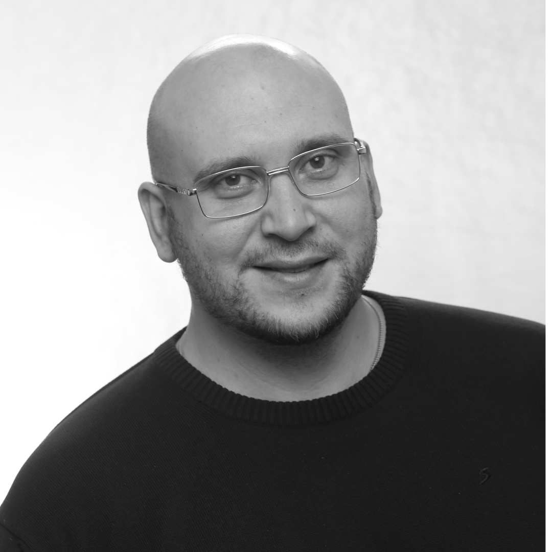 Евгений Устинов