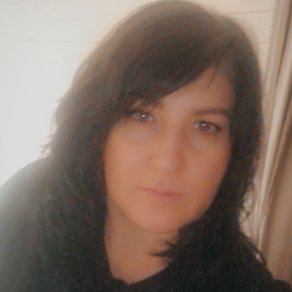 Анна Перова