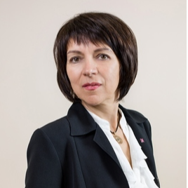 Лариса Корчагина