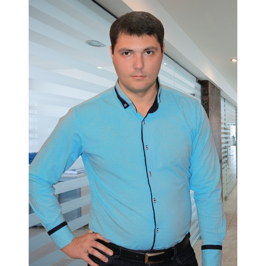 Александр Петров