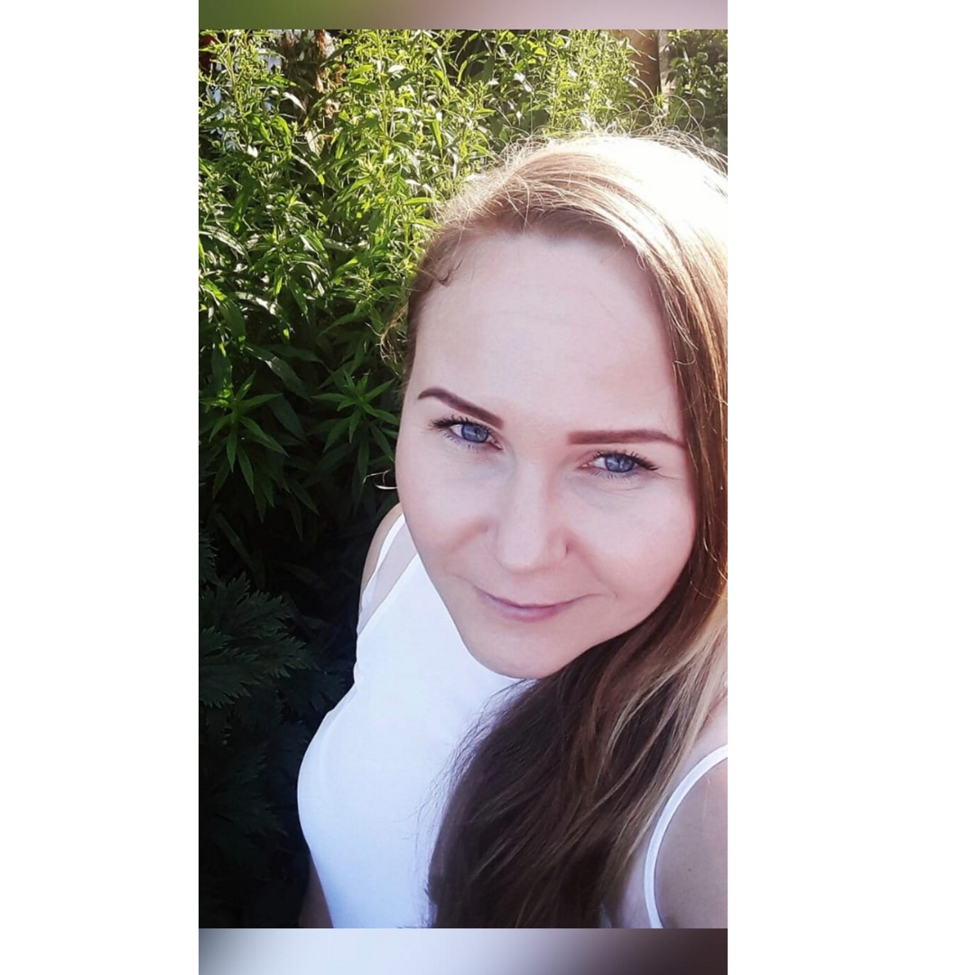 Анна Постникова