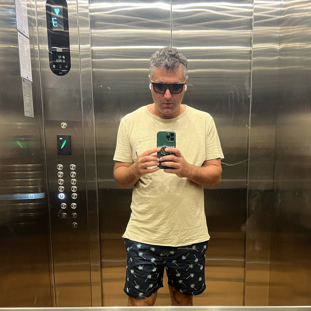 Эрнест Мовсесян