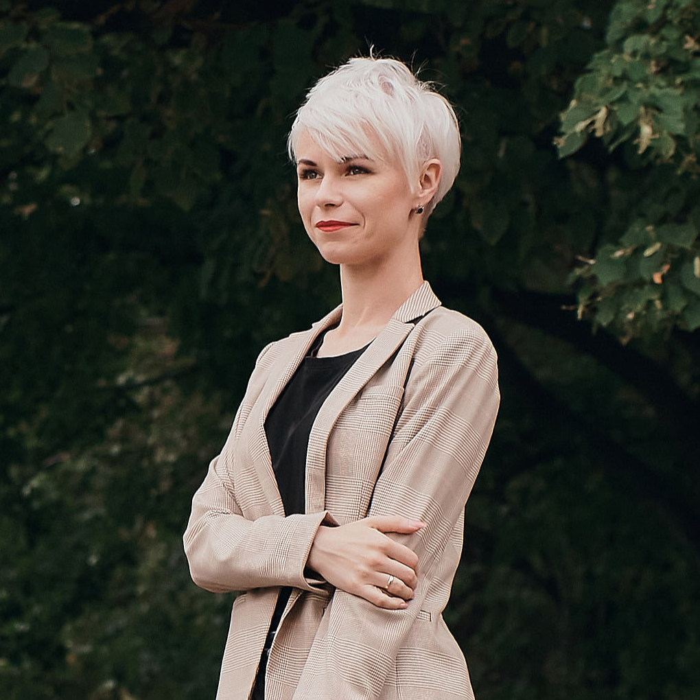 Анна Луговец