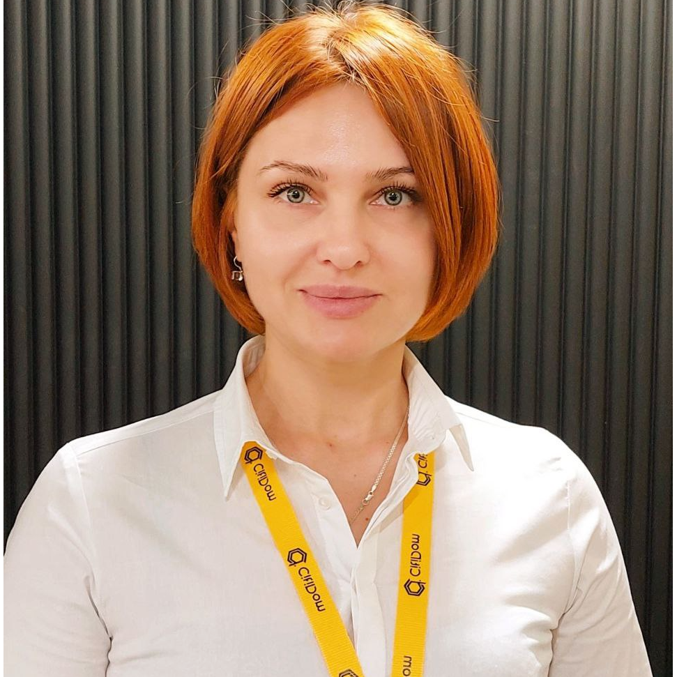 Анна Дайнес
