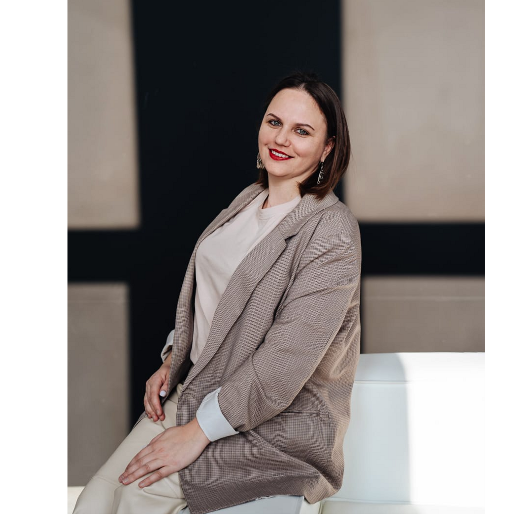 Елена Насонова