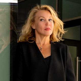 Лаура Емельянова