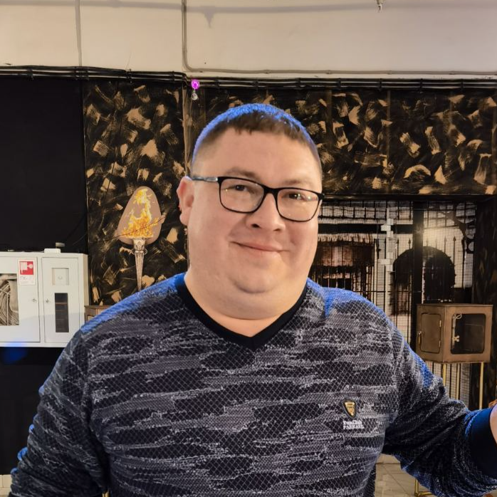 Максим Карпенко