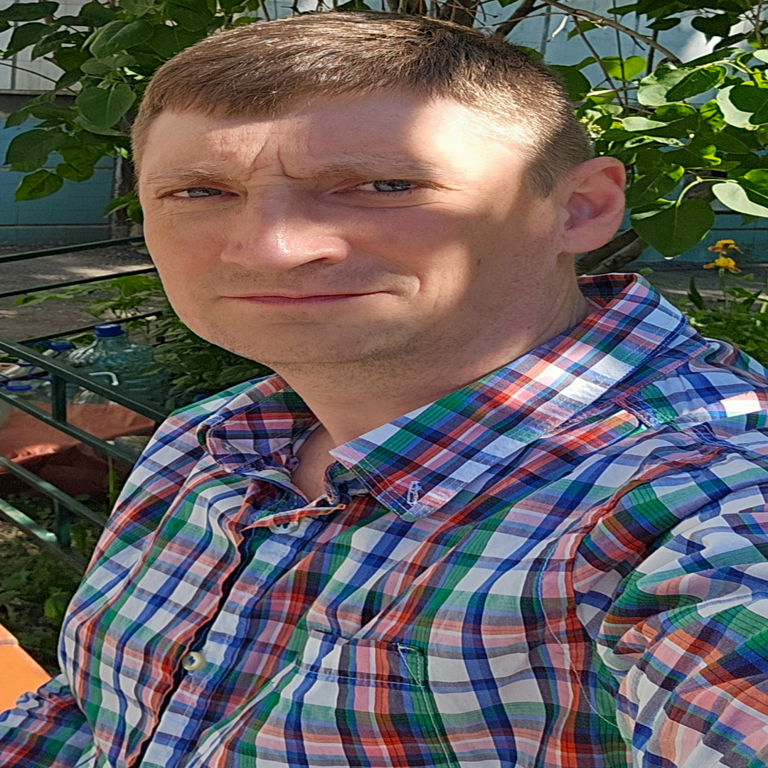 Роман Устьянцев