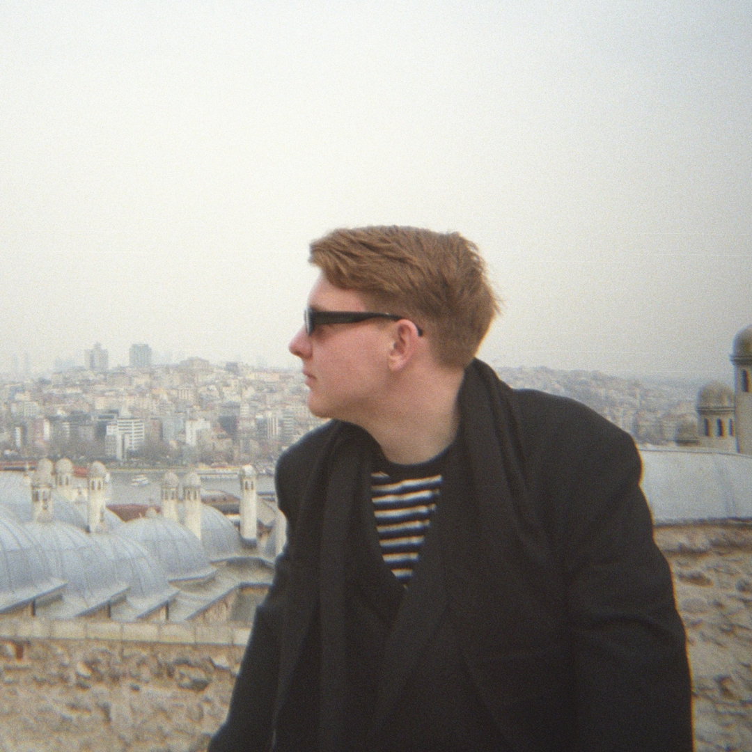 Александр Дубровский