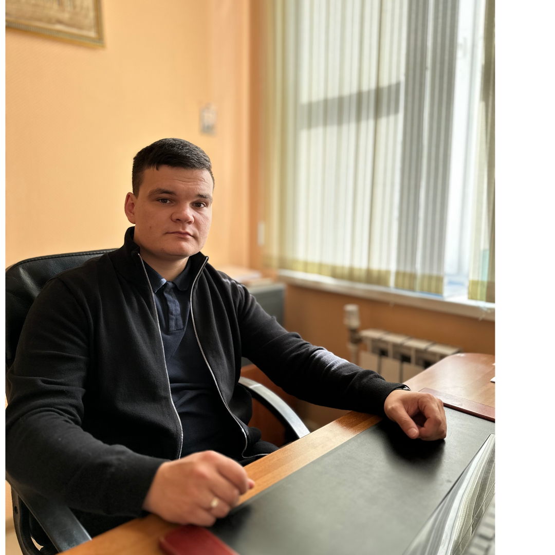 Илья Лавров