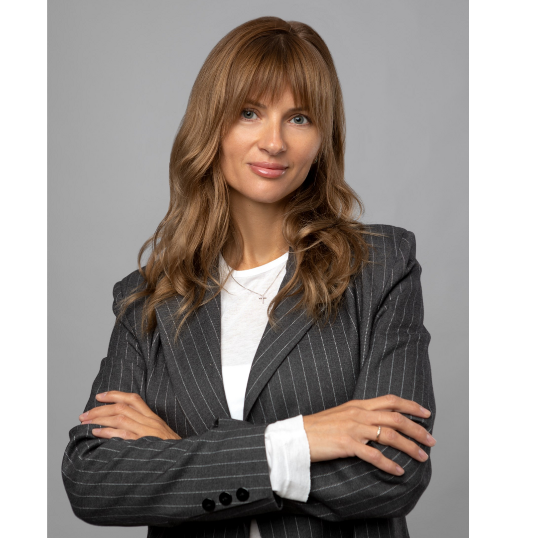 Анна Савина