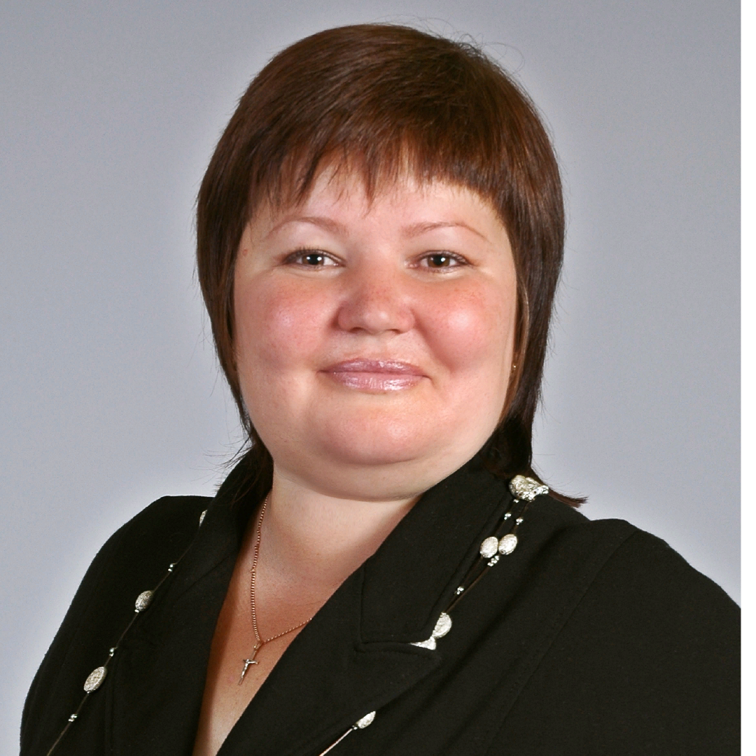 Елена Попова