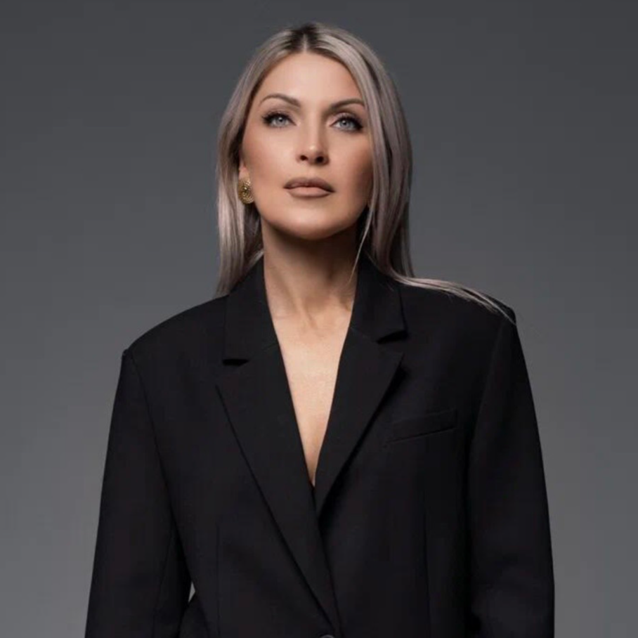 Елена Милютина