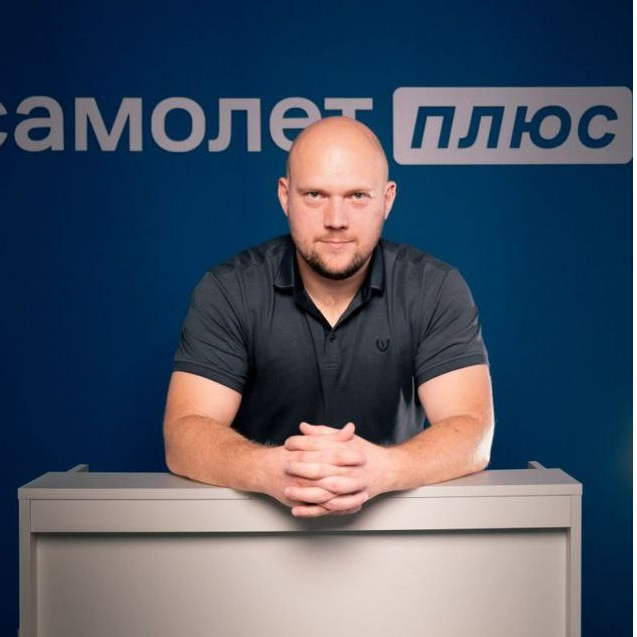 Артем Хохлов