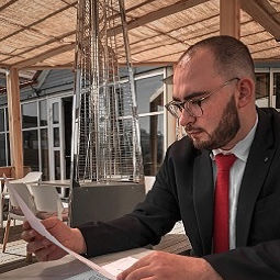 Станислав Оганесьянц