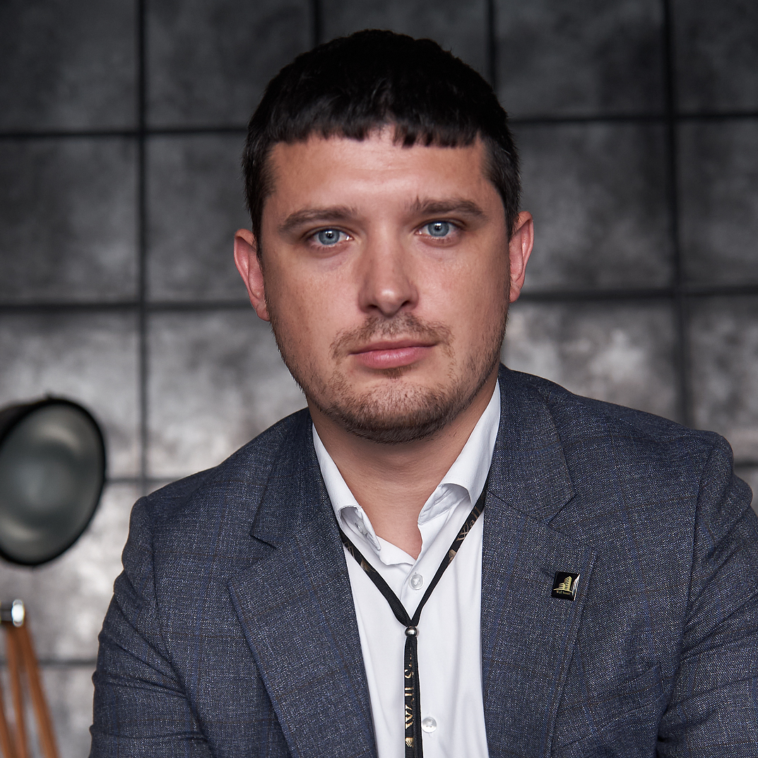 Александр Медведев