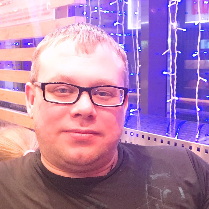 Юрий Новоженин