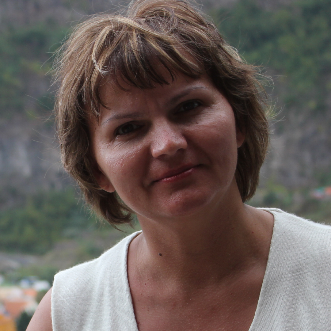 Светлана Толстокорая
