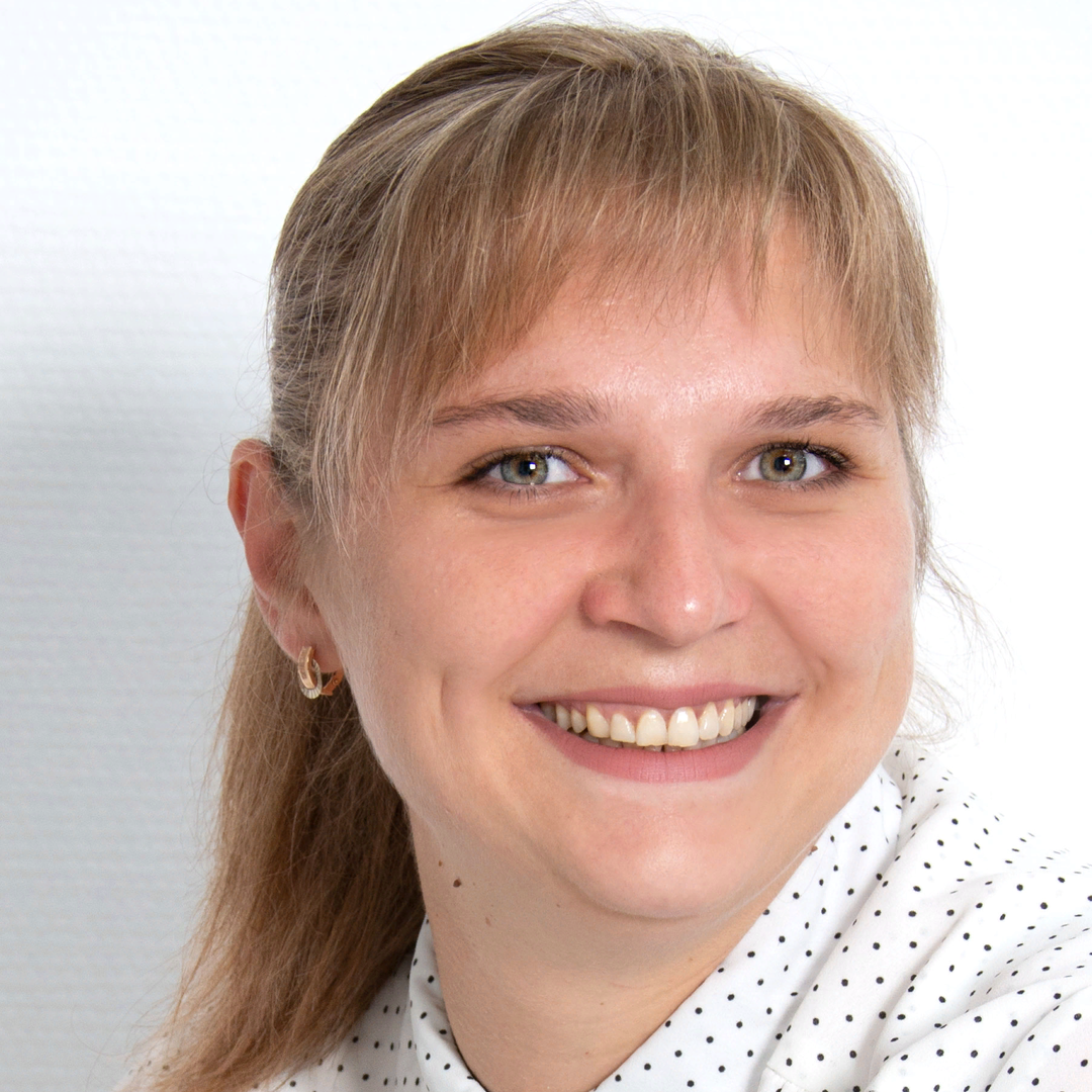 Елена Томмэ