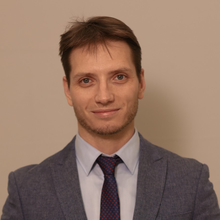 Максим Сушенцев