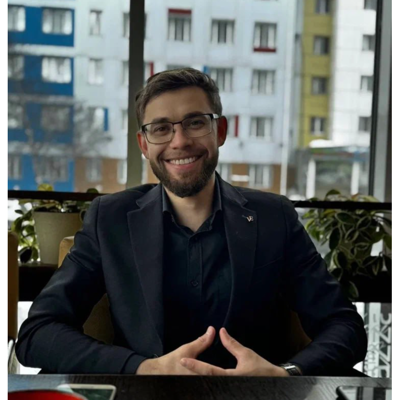 Николай Максунов