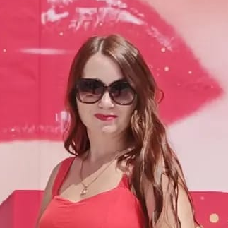 Алена Червоная
