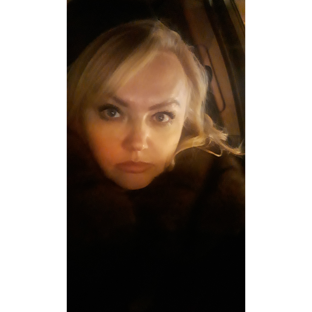 Елена Холстинина