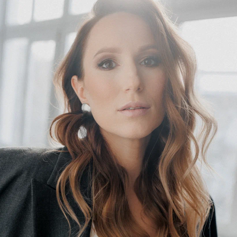 Элина Чалова