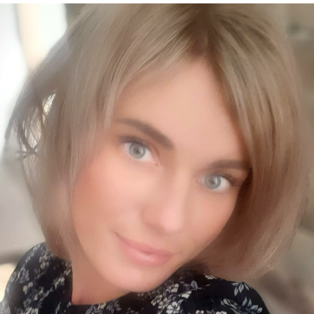 Елена Разложкова