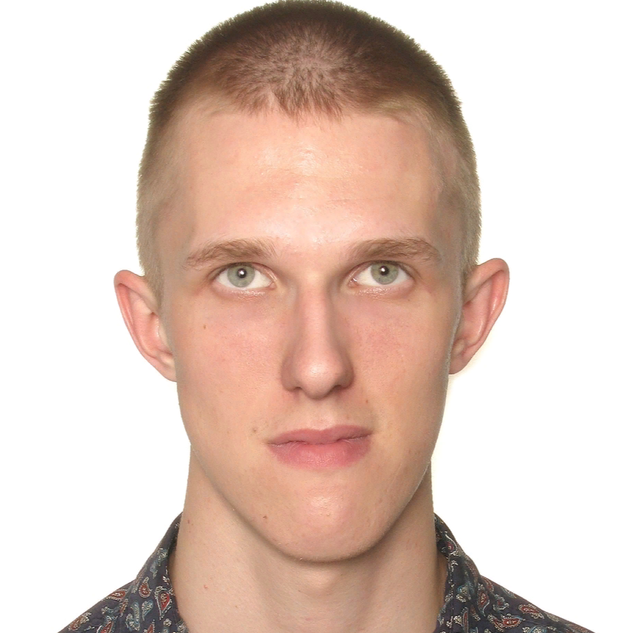 Алексей Иванов