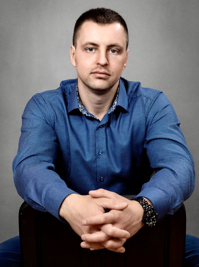 Андрей Максимов