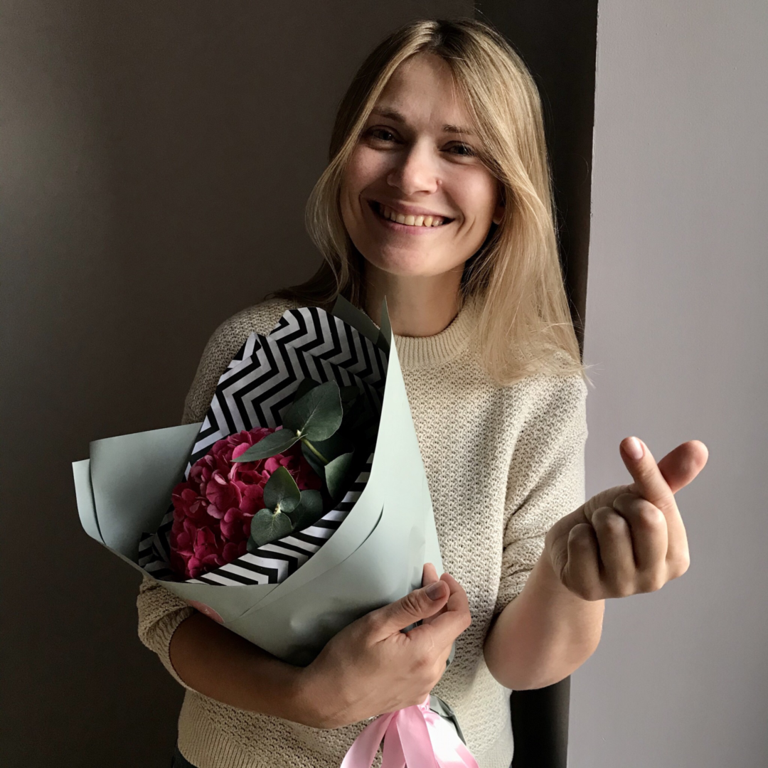 Анна Акмарова