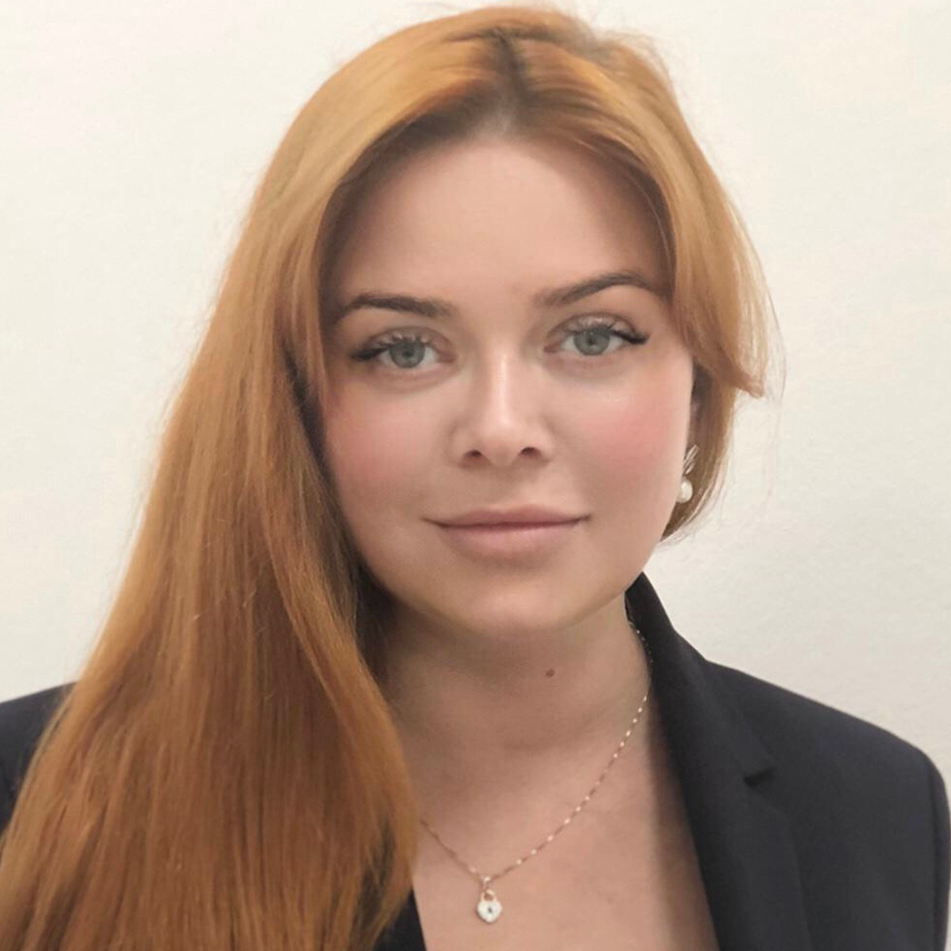 Алина Валишина