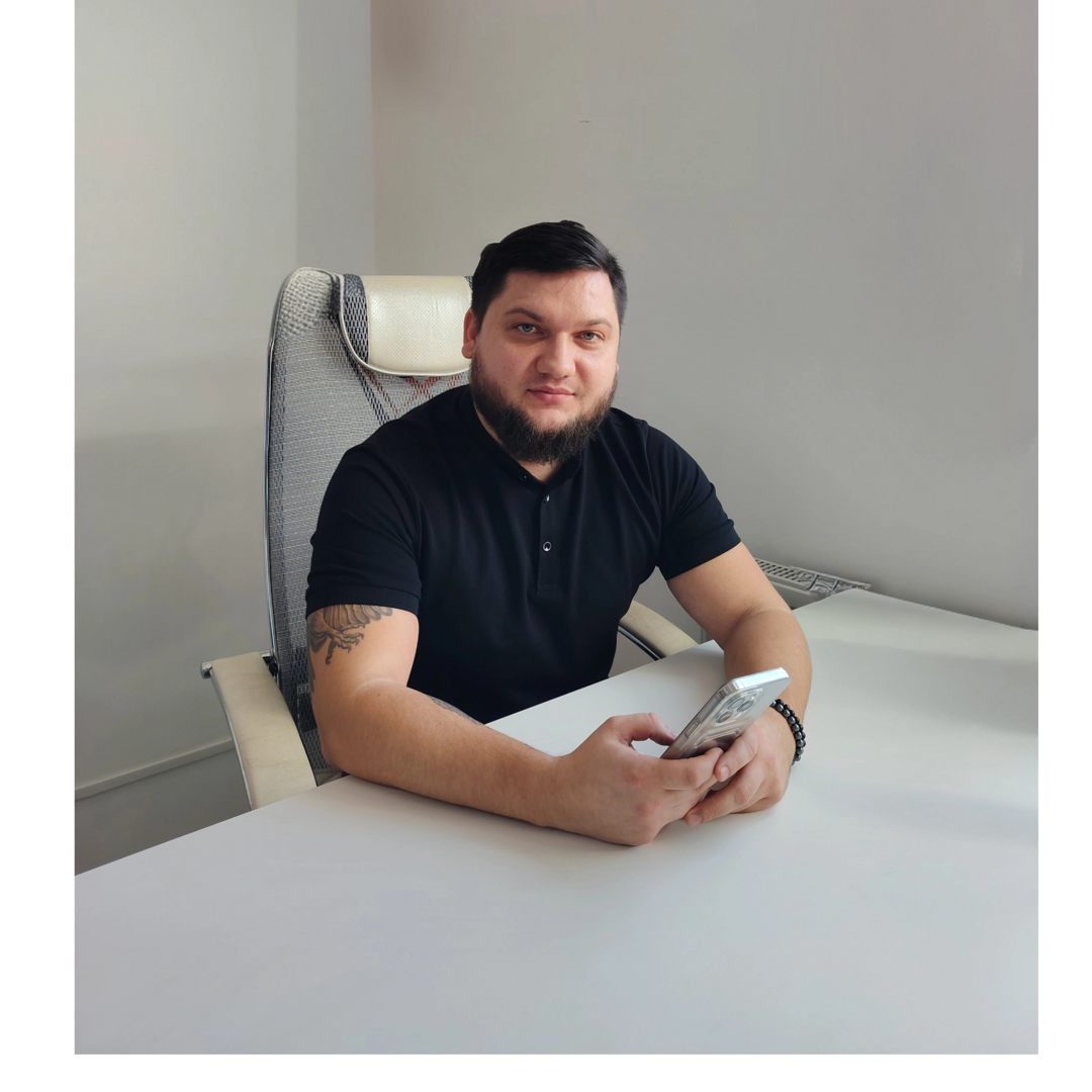 Евгений Ясинский