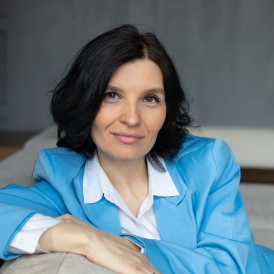 Елена Курдюмова