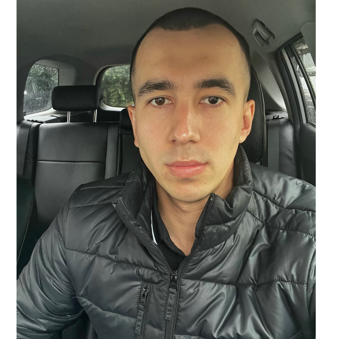 Александр Власов