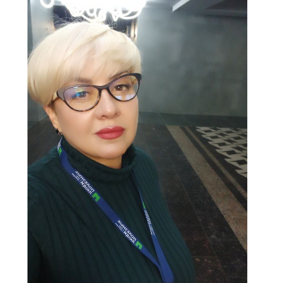 Елена Селиверстова