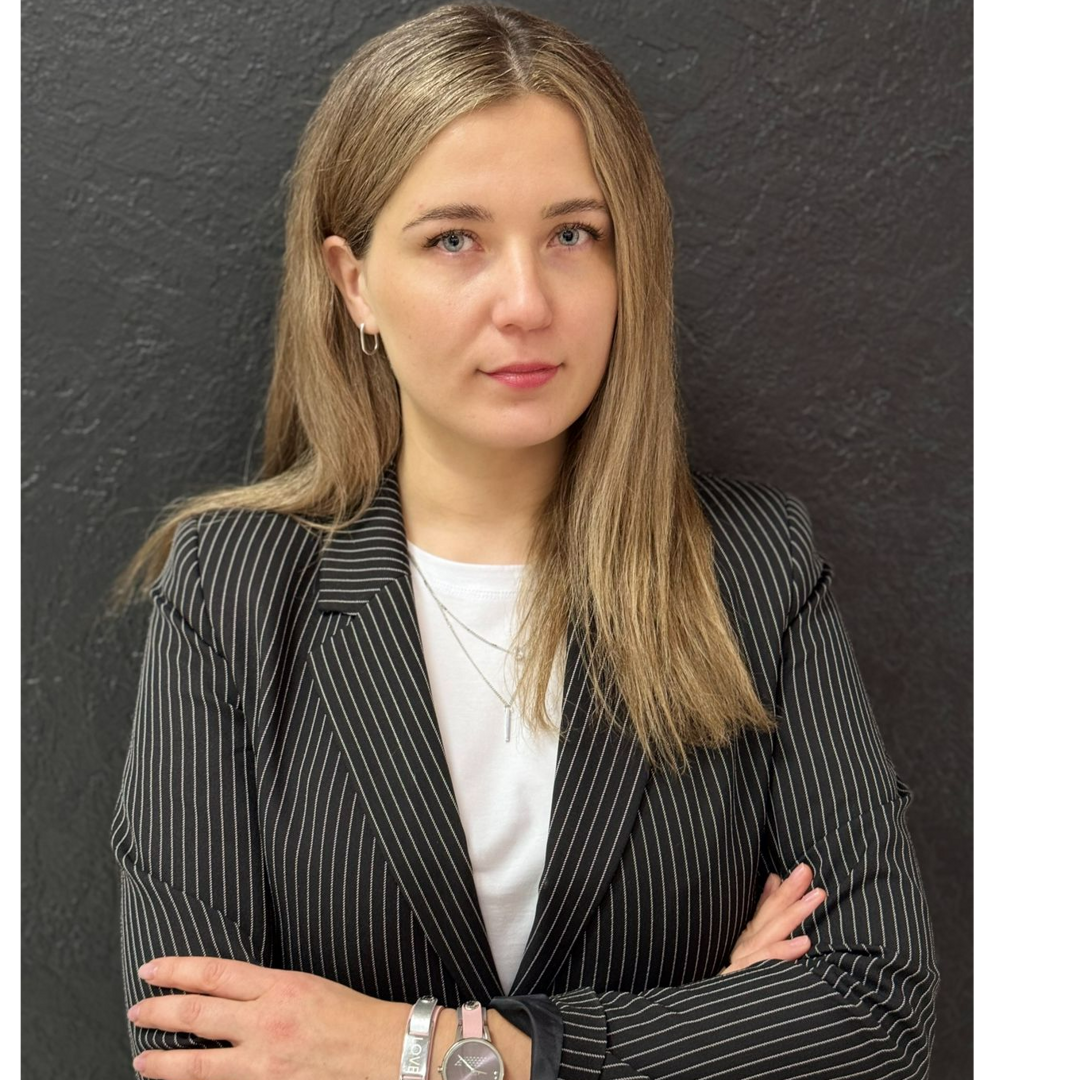 Юлия Хмелева