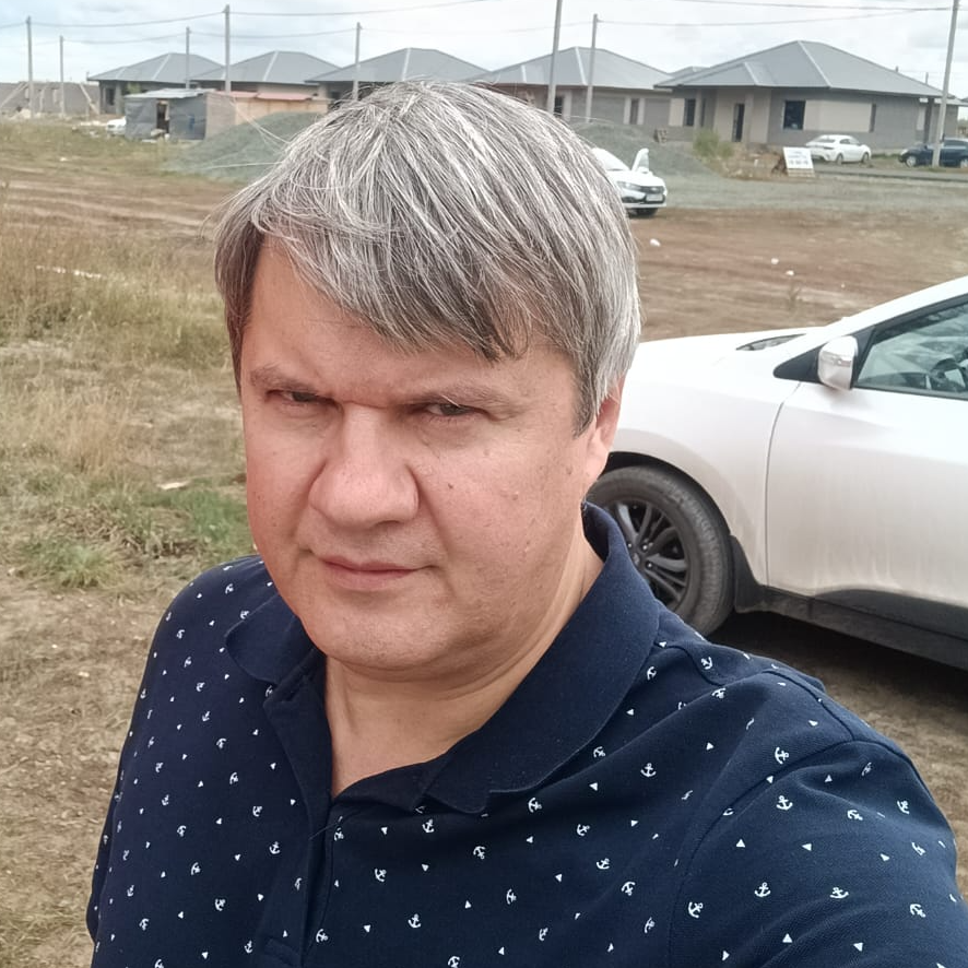 Сергей Комаров