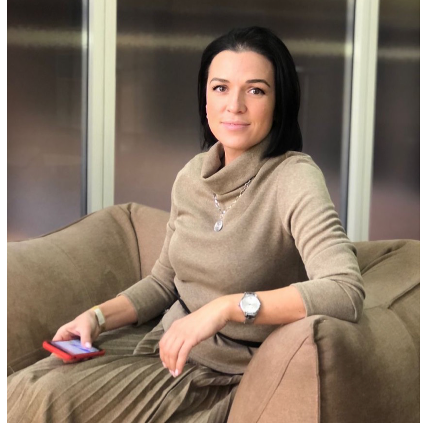 Алёна Попович