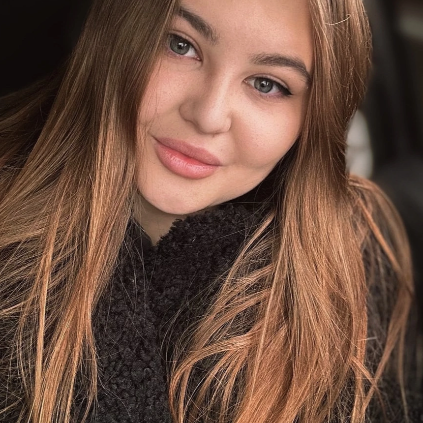Евгения Серова