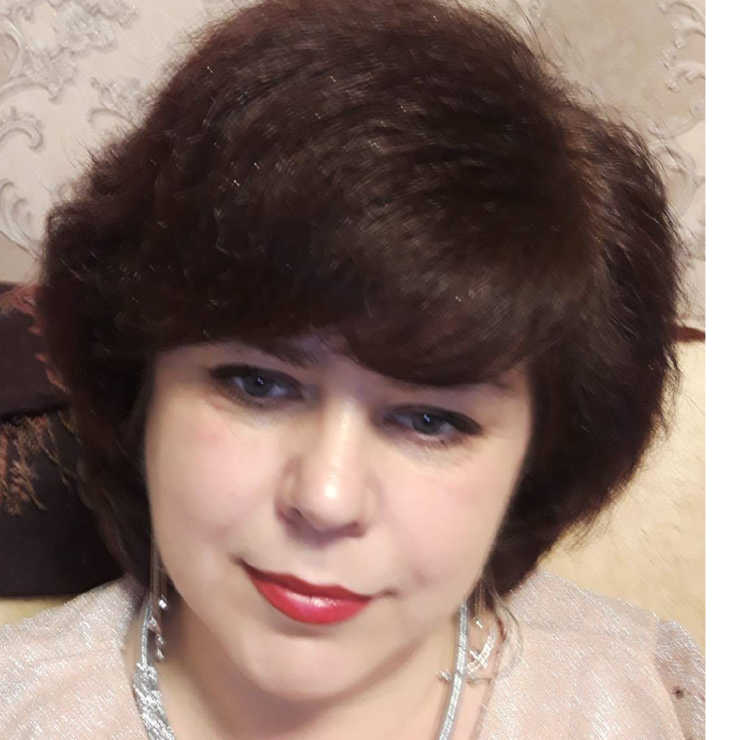 Юлия Захарова