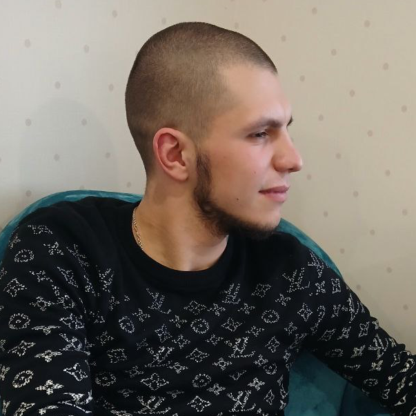 Никита Устинов