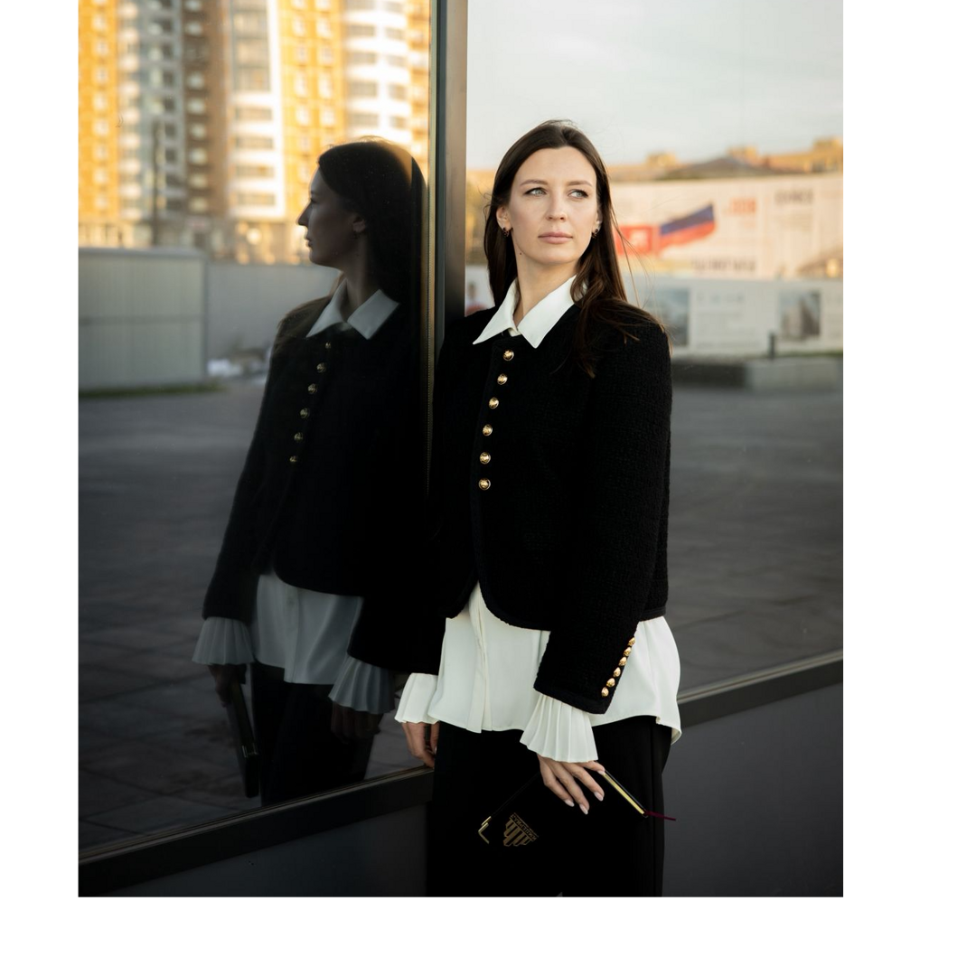 Анна Адамова