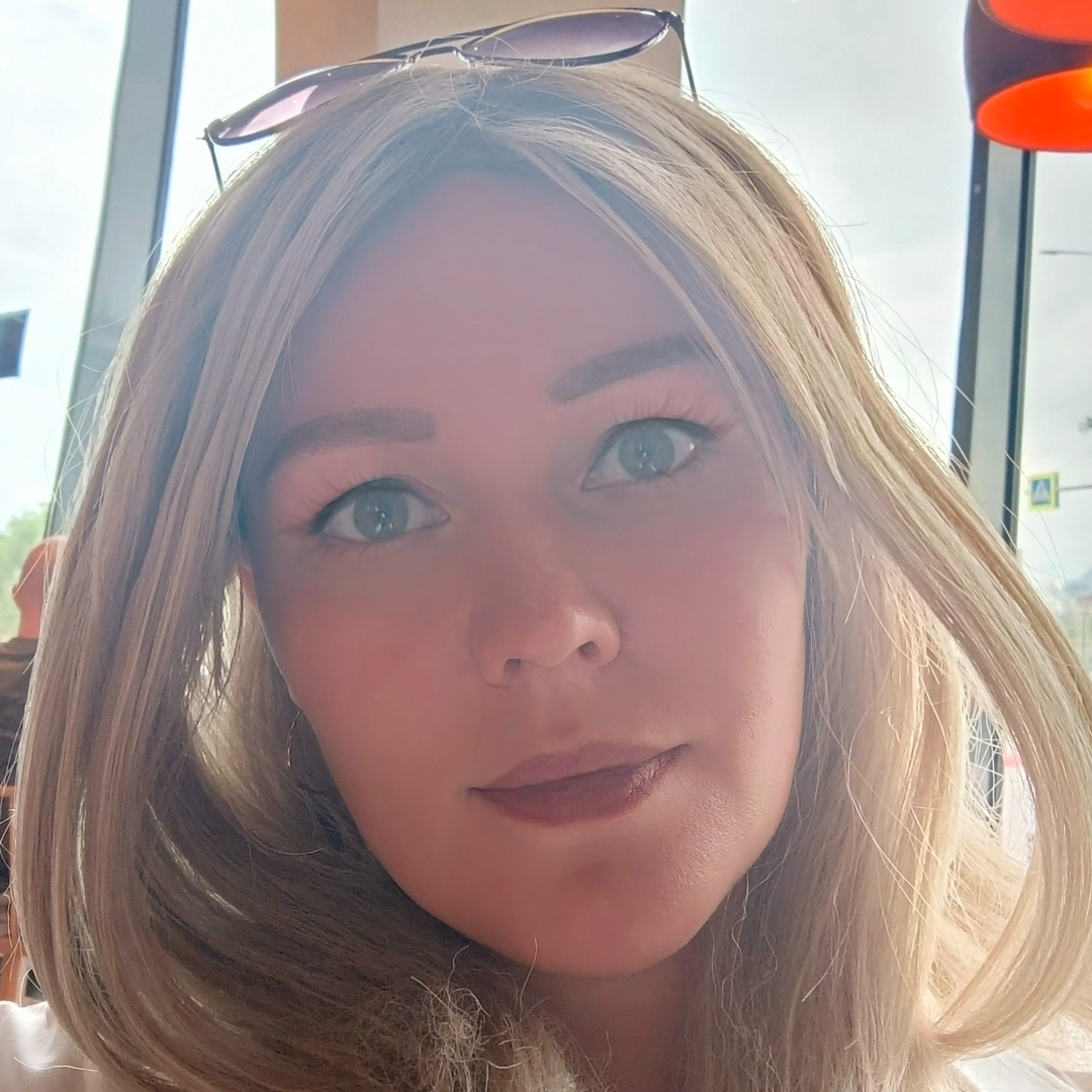 Анна Аксенова